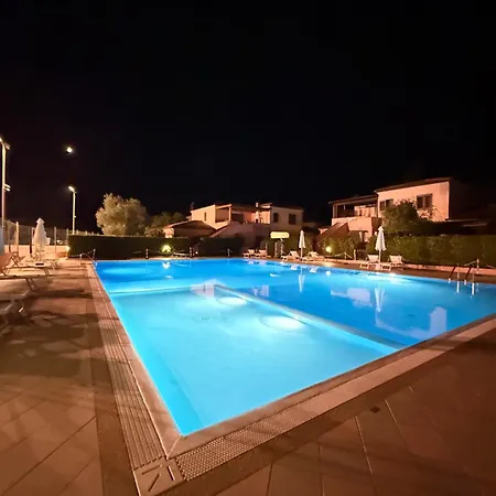 Aurelia - Pool, Bbq & Tennis Court - Willa